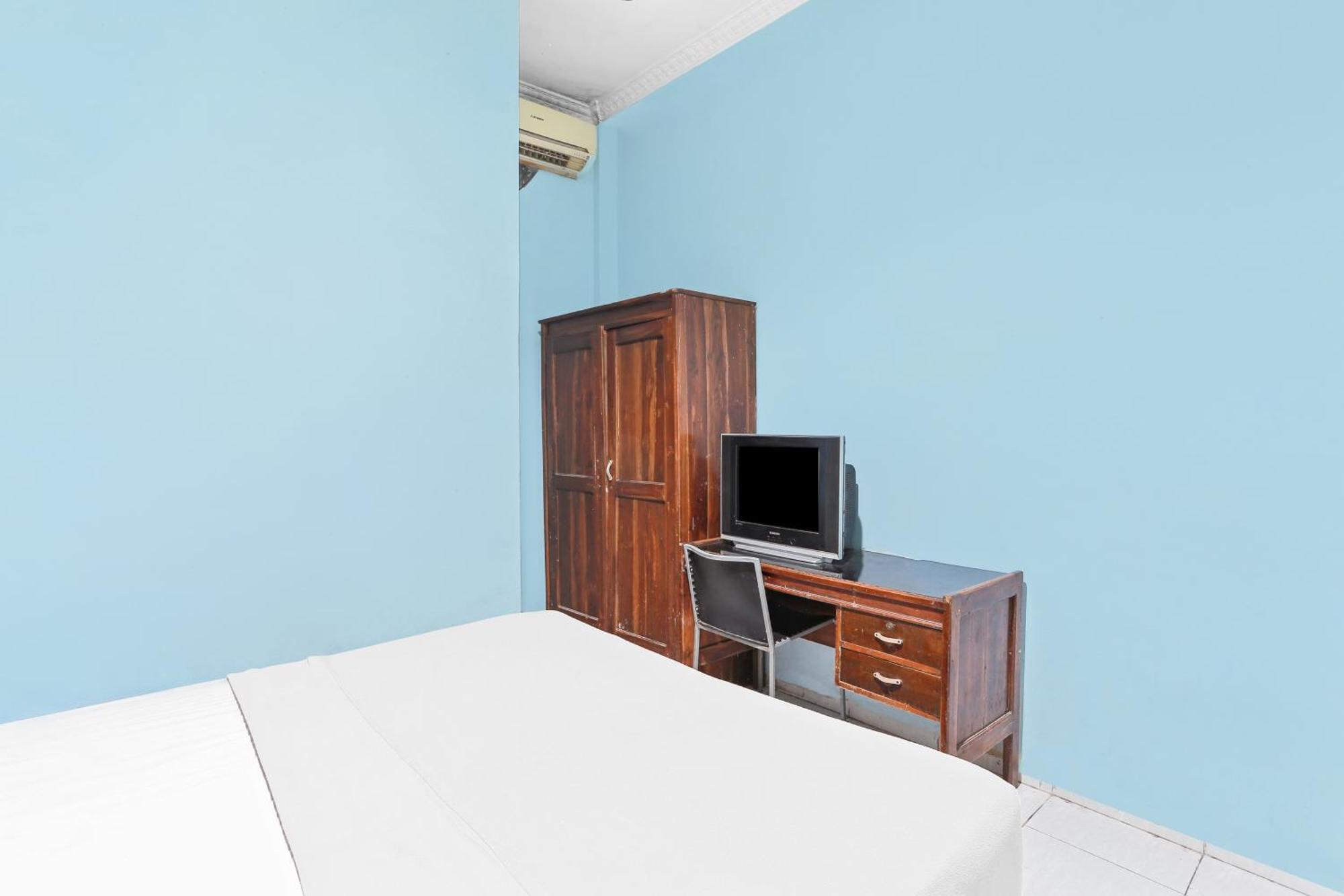 Oyo 93046 Hotel Fortuna Parepare Exterior photo